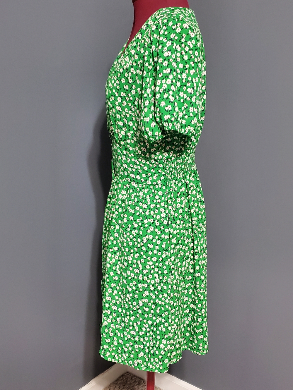 Sienna Sky Green Floral V-Neck Mini Dress Women's Size Medium - Picture 2 of 8